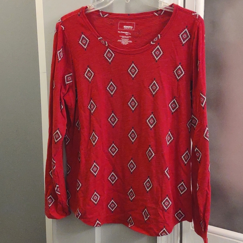 Long sleeve tee